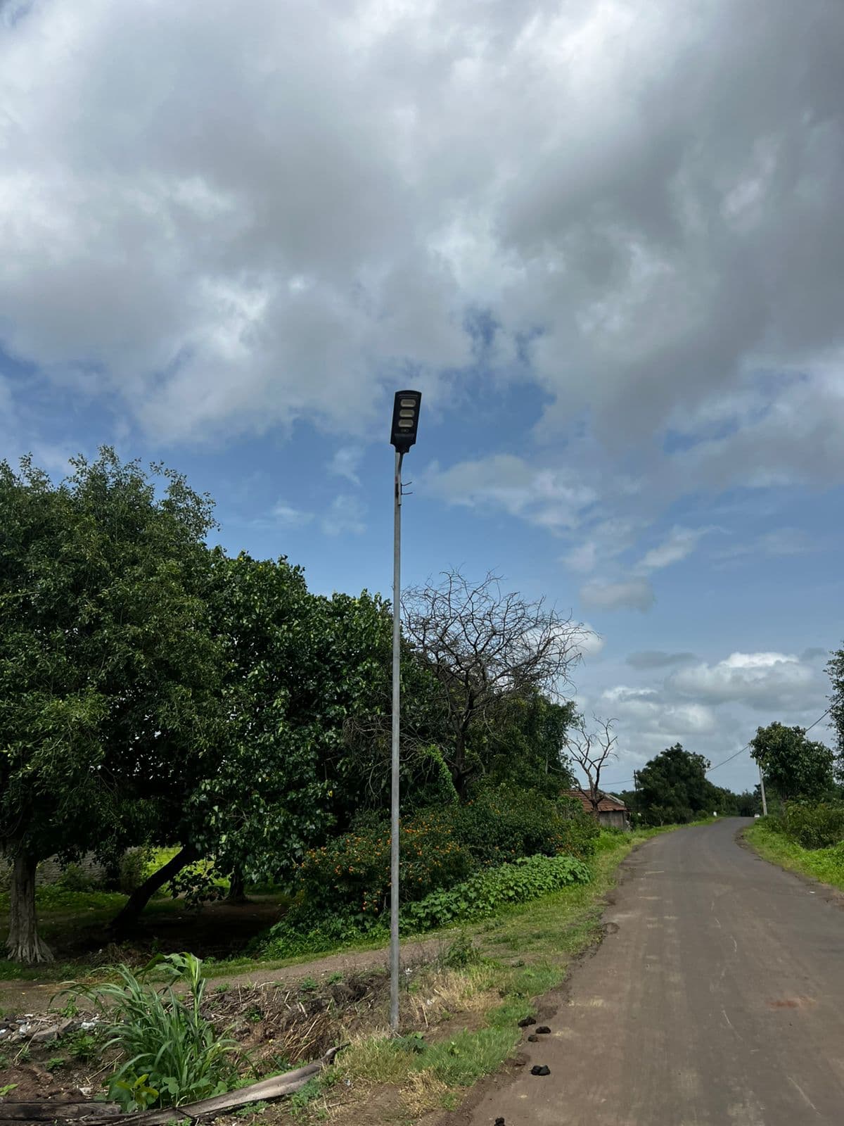 गावांतर्गत सोलर स्ट्रीट लाईट